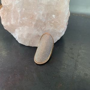 🎁 FREE GIFT - Suzy Shier Ring